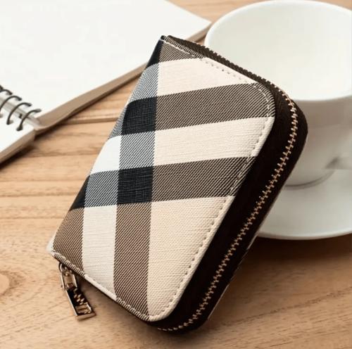 محفظة نسائية