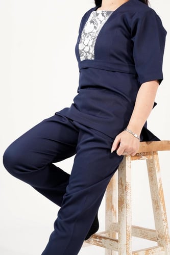 طقم "دانتيل" - يونيفورم عاملات فاخر كحلي مناسبات و...