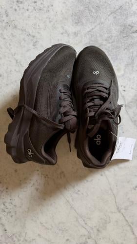 (alo runner shoes (Dark Brown