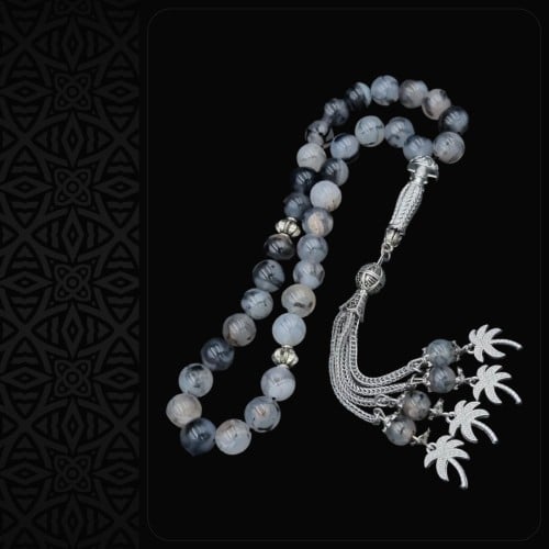 سبحة فاخرة من أحجار كريمة