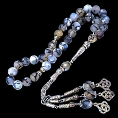 سبحة فاخرة بحجر العقيق– تصميم أنيق وفريد