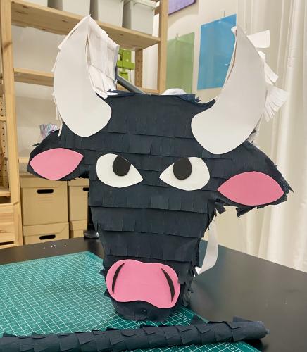 بنياتا على شكل ثور