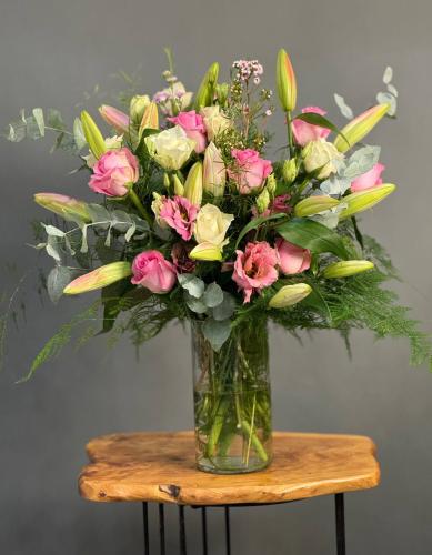 فازة ورد كازابلانكا فاخرة