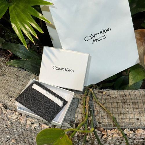 محفظة بطاقات كالفن كلاين الأصلية