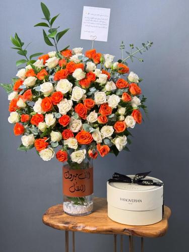 فازة ورد أنيقة مع اضافة حلا هانوفريان الشهير