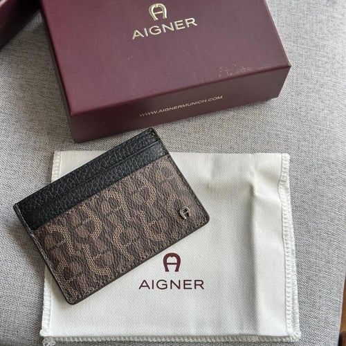 محفظة بطاقات رجالية فاخرة من اقنر