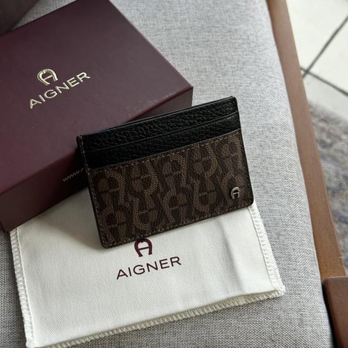 محفظة بطاقات رجالية فاخرة من اقنر