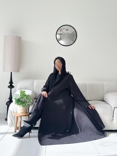 WarmSilk Abaya
