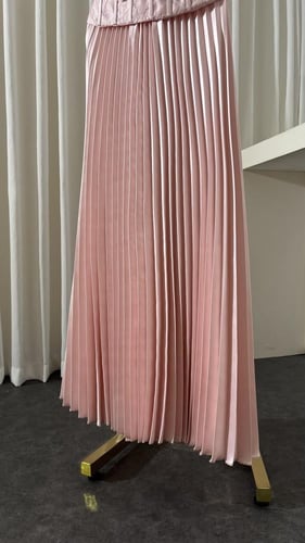 فستان اميرة الوردي