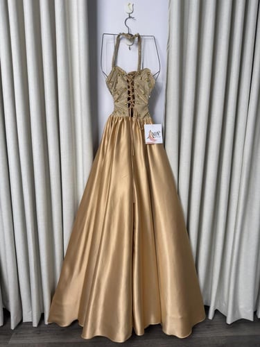 فستان تطريز راقي