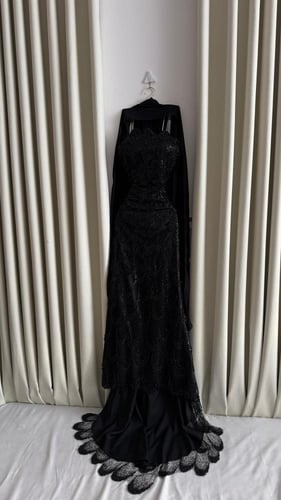 فستان سهره طويل مطرز بخرز