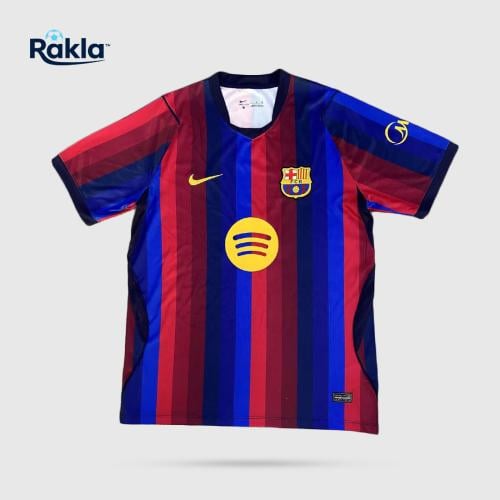 تيشيرت برشلونة 2027 الأساسي