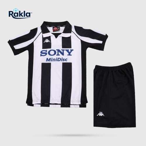 طقم يوفنتوس 1997 أعمار صغيرة