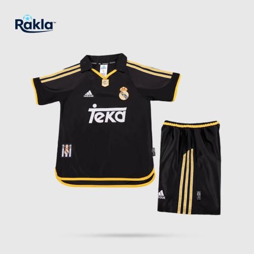 طقم ريال مدريد 1999 (أعمار صغيرة)