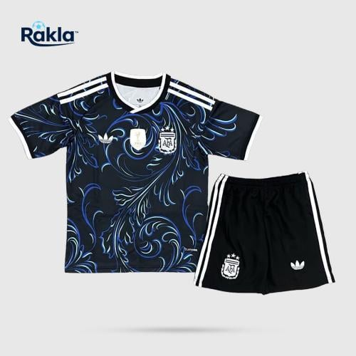 طقم الارجنتين 2026 الأحتياطي أعمار صغيرة