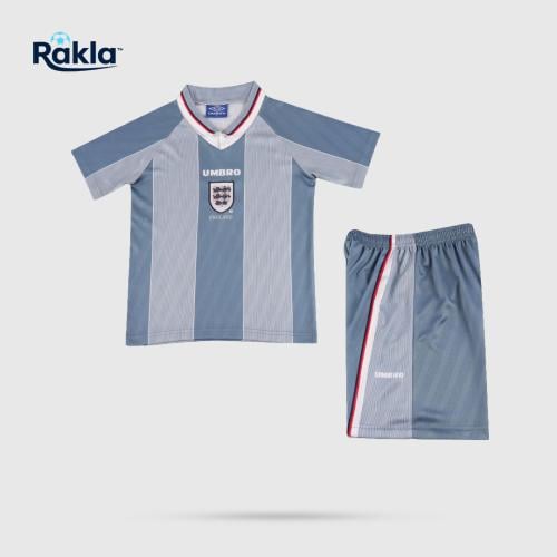 طقم انجلترا 1996 أعمار صغيرة