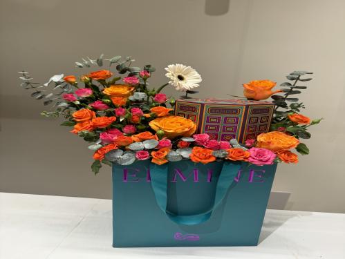 شوكليت ايرماين بايتس مع ورد