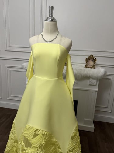 جوليا الاصفر