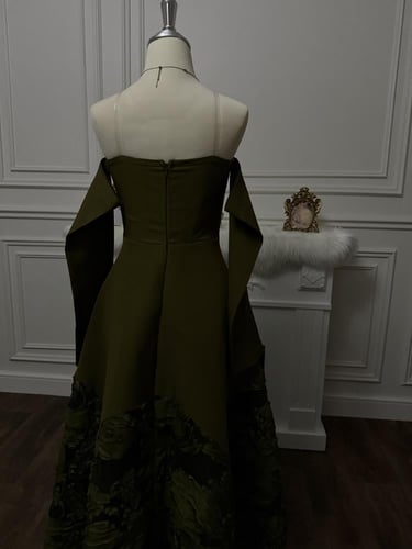 جوليا الزيتي