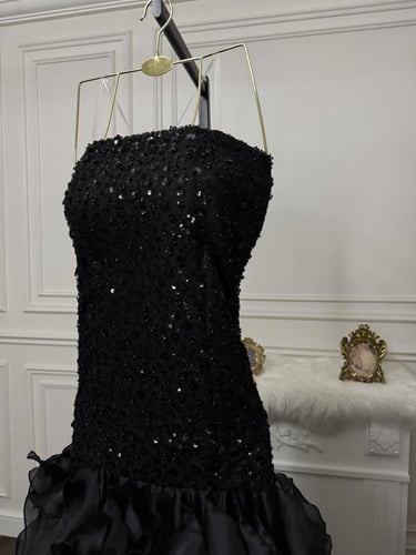 ياسمين الاسود