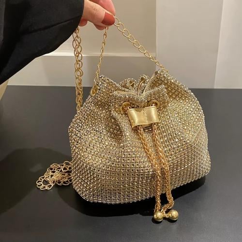 حقيبة كروس نسائية برباط لامع