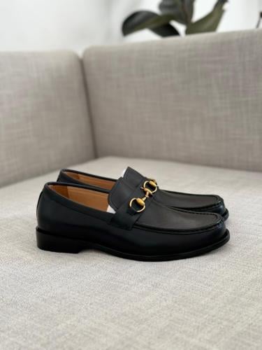 حذاء قوتشي (Gucci) رجالي لوفر كلاسيك