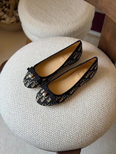 فلات ديور فيونكة DIOR