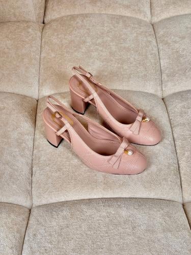 حذاء ديور DIOR كعب لؤلؤة