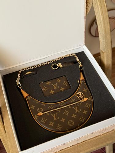 شنطة لويس فويتون Louis Vuitton كروسان