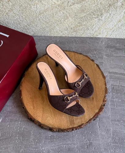 كعب غوتشي GUCCI إكسسوار الحصمة