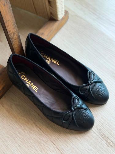 حذاء فلات شانيل CHANEL مبطن