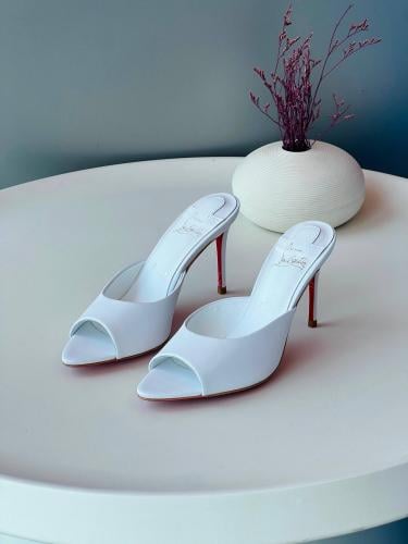كعب كريستيان لوبوتان ميول Christian Louboutin