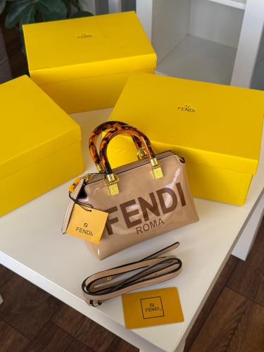 حقيبة FENDi - ماستر كواليتي