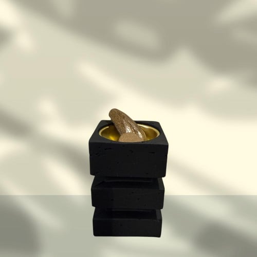 9 حبات مبخرة حجر أسود مع كسرة عود مروكي و قرص عود...