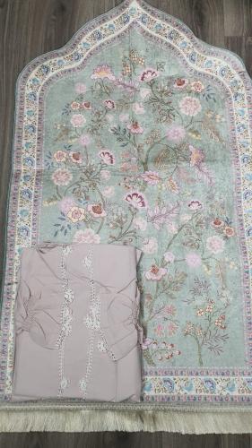 طقم سجاده صلاه بنقوش زهريه باللون الأخضر