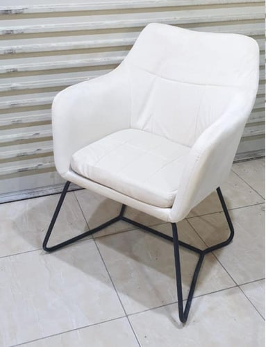 2 كرسي وطاولة F-216