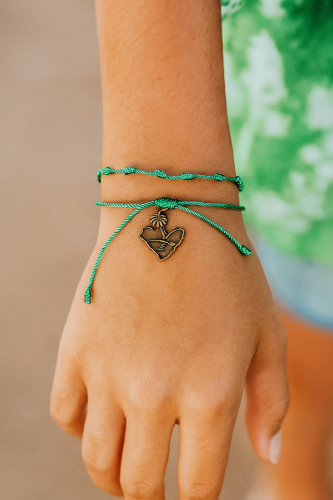 اساور خضراء