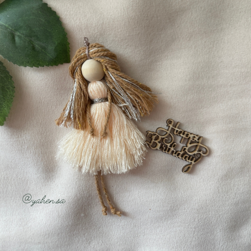 فتاة عيد الميلاد