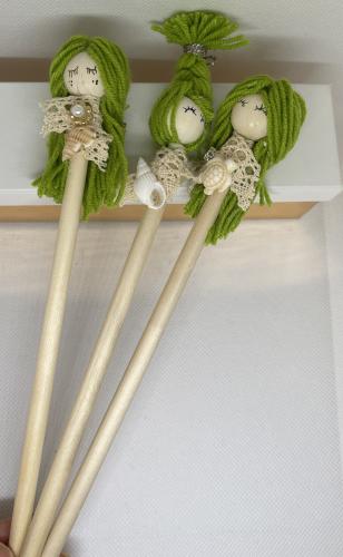 اقلام العيد الوطني