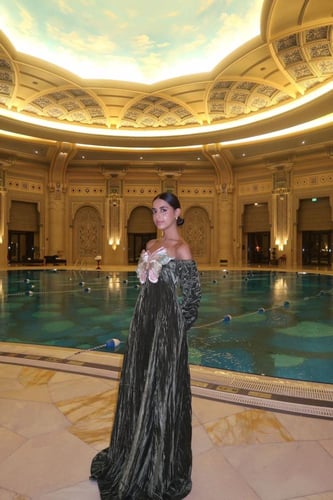 جلابية الفراشة الزيتي