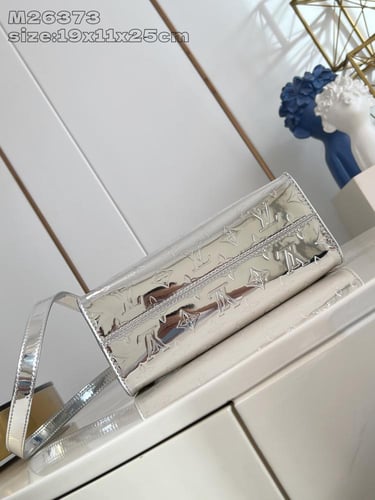 لوي فيتون مقاس 25 cm