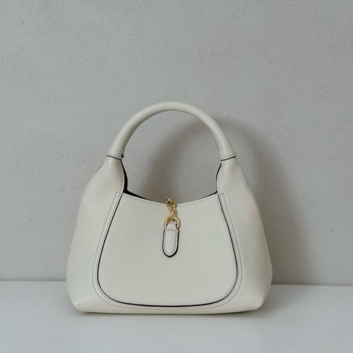 قوتشي مقاس 27.5 cm