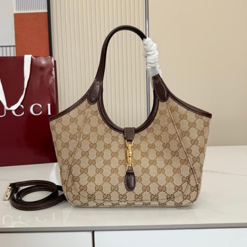 Gucci 26 cm size