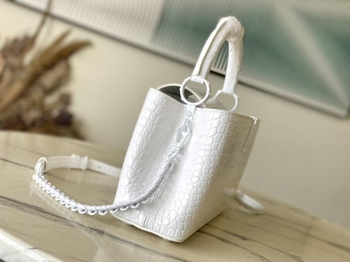 لوي فيتون مقاس 30 cm