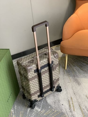 شنطة سفر قوتشي مقاس 55