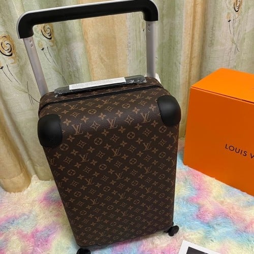 شنطة سفر لوي فيتون 55