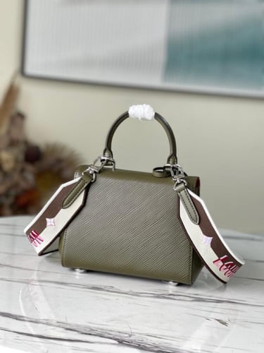 لوي فيتون مقاس 20 cm