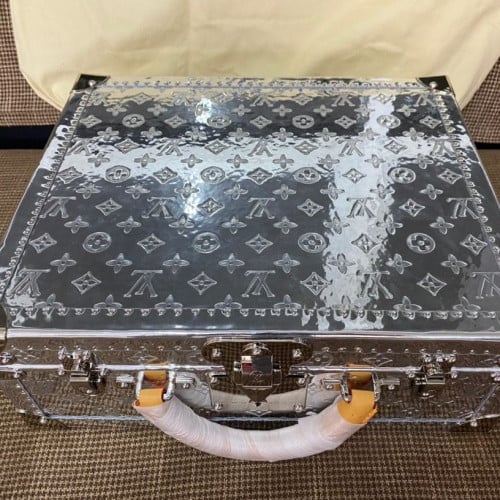 صندوق لوي فيتون مقاس 40-33