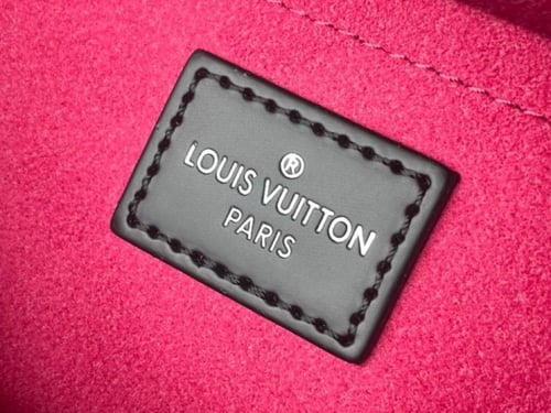 لوي فيتون مقاس 20 cm