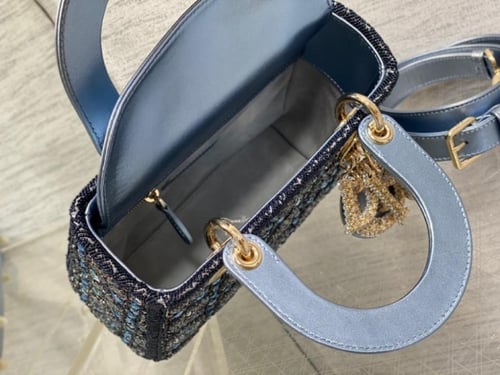 ليدي ديور مقاس 20 cm